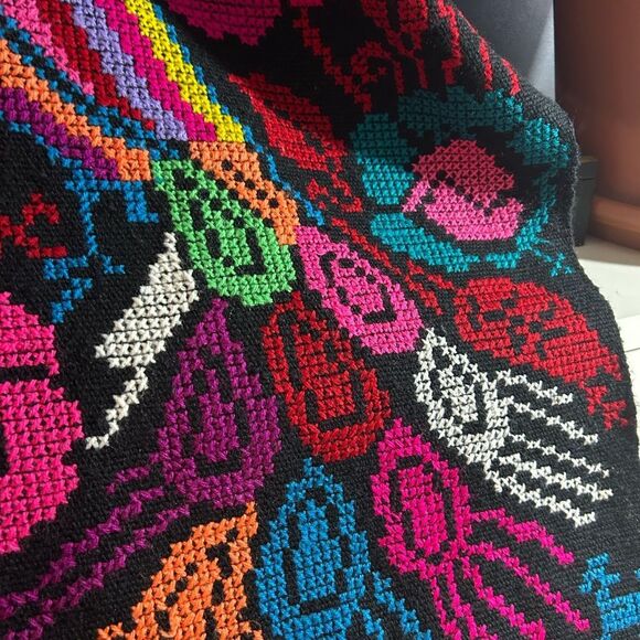 Vintage Mexican Huipil Tunic Poncho Embroidered Handmade Handwoven Birds Peacock - Picture 2 of 13